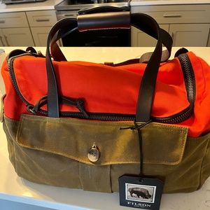 Filson Heritage Sportsman Bag